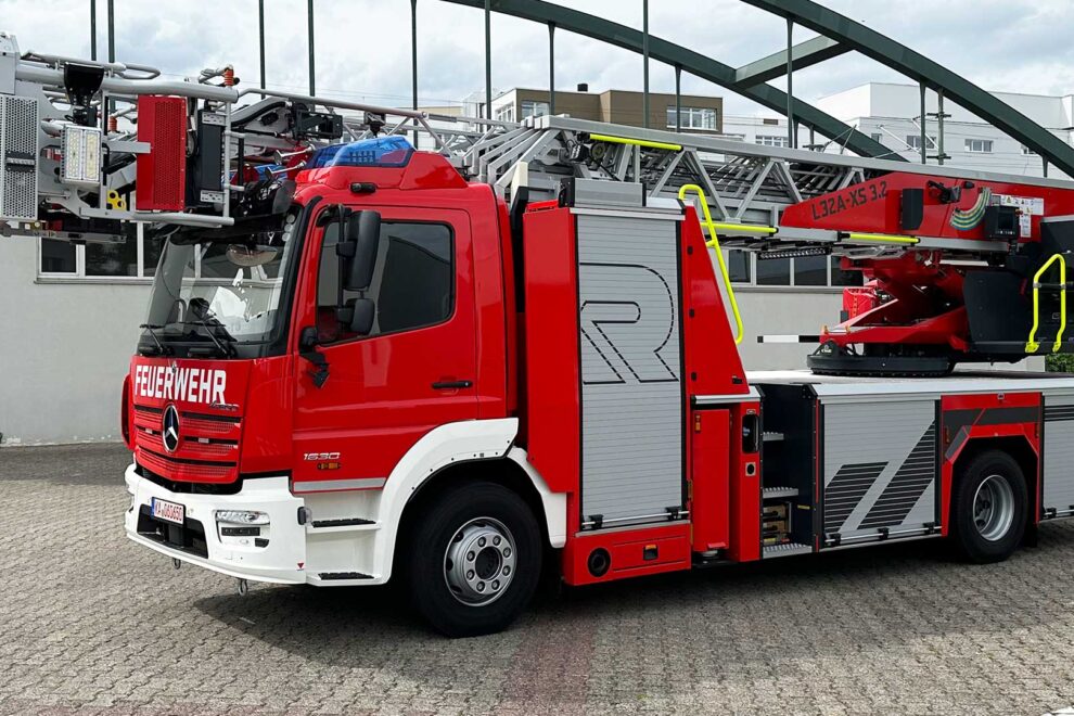 rosenbauer-drehleiter-L32A-1
